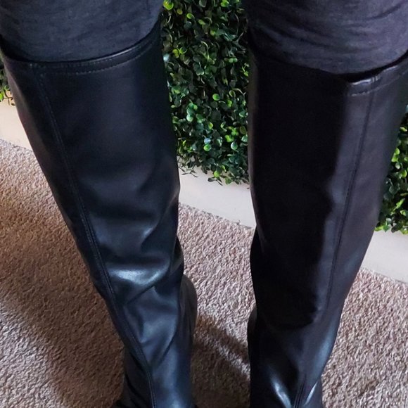 VEGAN LEATHER KNEE HIGH BOOTS WITH TOE STRAP - Picture 2 of 8